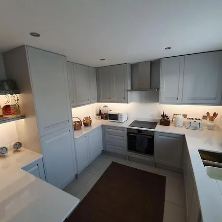 Holiday home A Perfect Getaway House Fabulous Location *