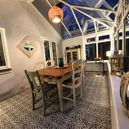 Holiday home A Perfect Getaway House Fabulous Location
